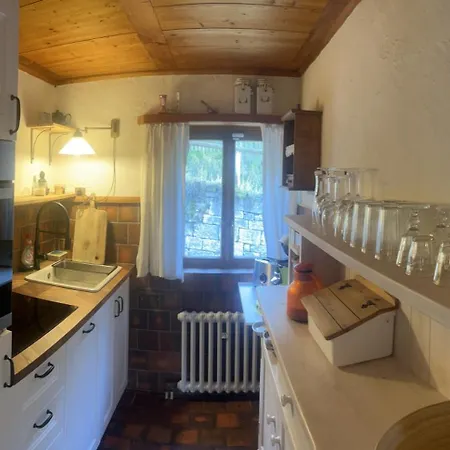 Kobolzeller Schloesschen A.d.weinsteige Rothenburg ob der Tauber